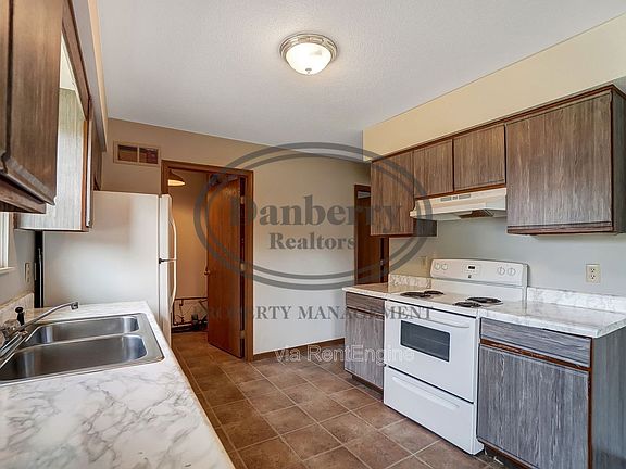 5th image of 3602 Willow Run Dr