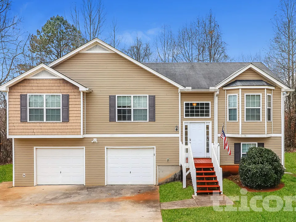 63 Twin Oaks Trl