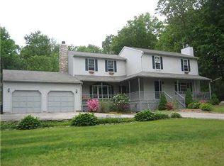 55 Talbut Rd, Scituate, RI 02831