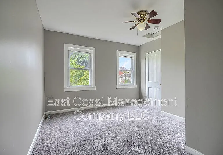 1220 W Pratt St — Photo 14