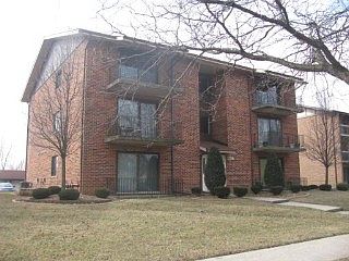 2nd image of 9827 Treetop Dr APT 3W