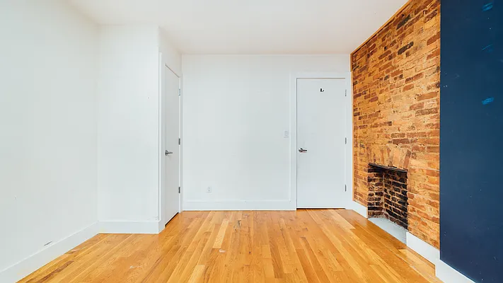 Rented by Nooklyn NYC LLC | media 20