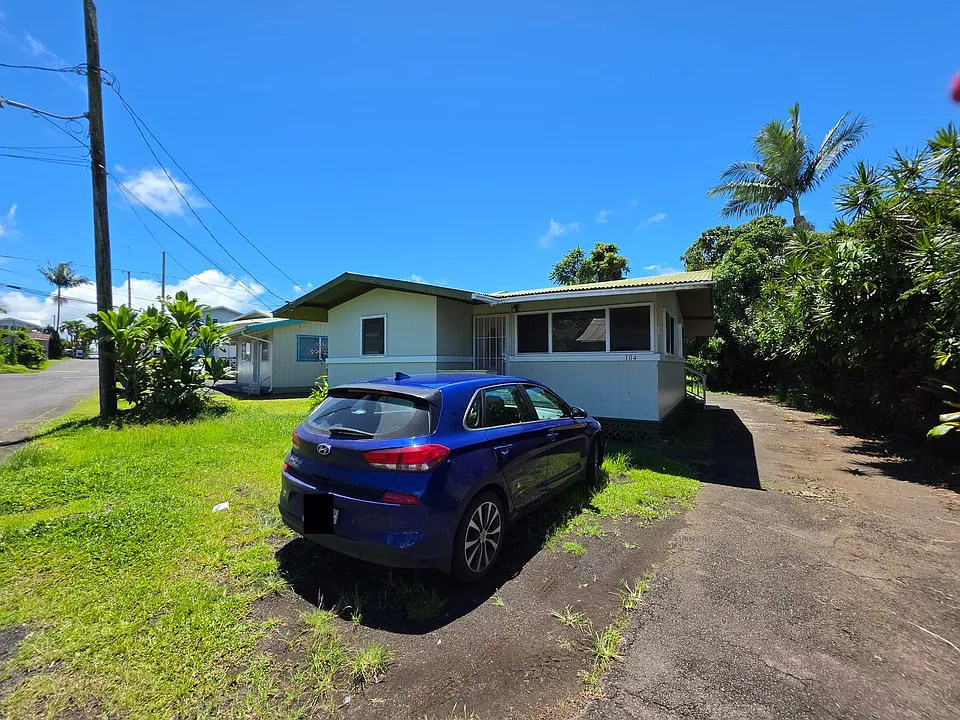104 Panaewa St