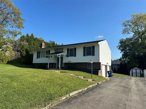 12733 Walnut Dr, Conneaut Lake, PA 16316