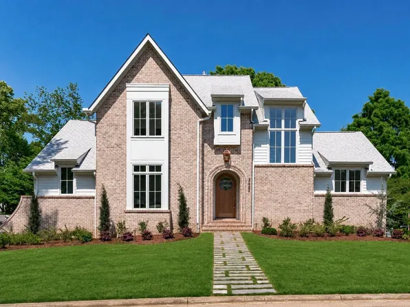 3442 Redbud Ln, Raleigh, NC 27607