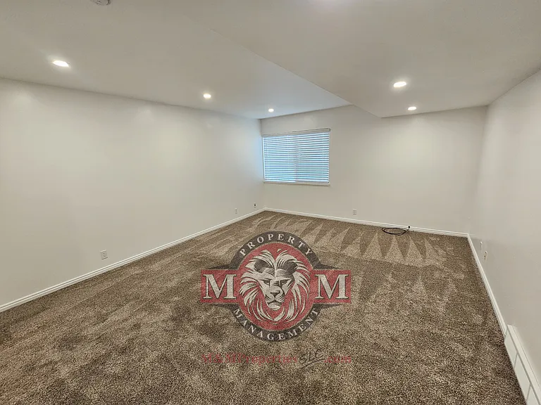 5704 S Waterbury Way #H — Photo 17