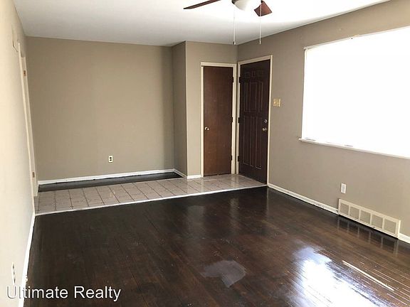 3rd image of 845 Hazelvalley Dr