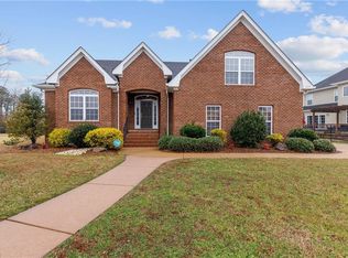 621 McRowland Way, Chesapeake, VA 23320