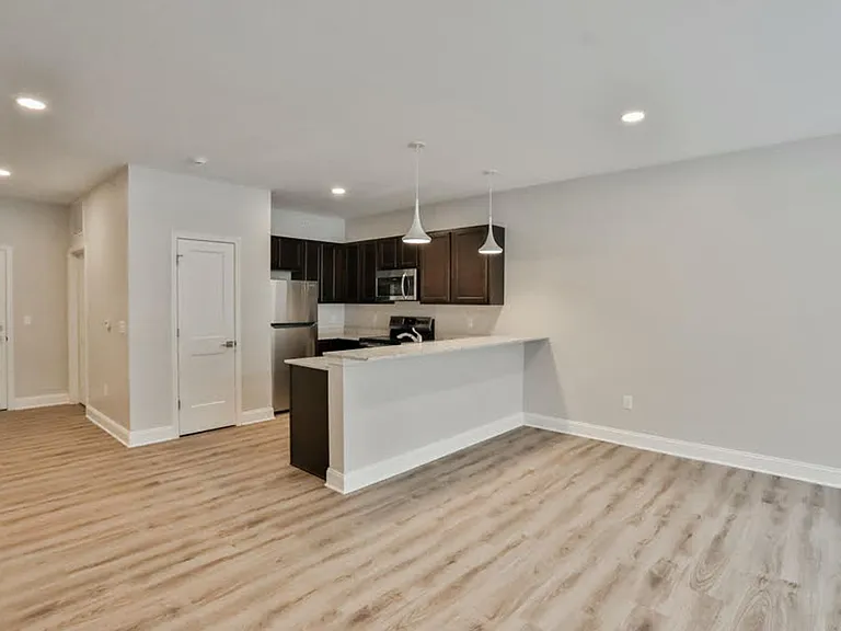 The Reserve on Hackett Apartments — Photo 33