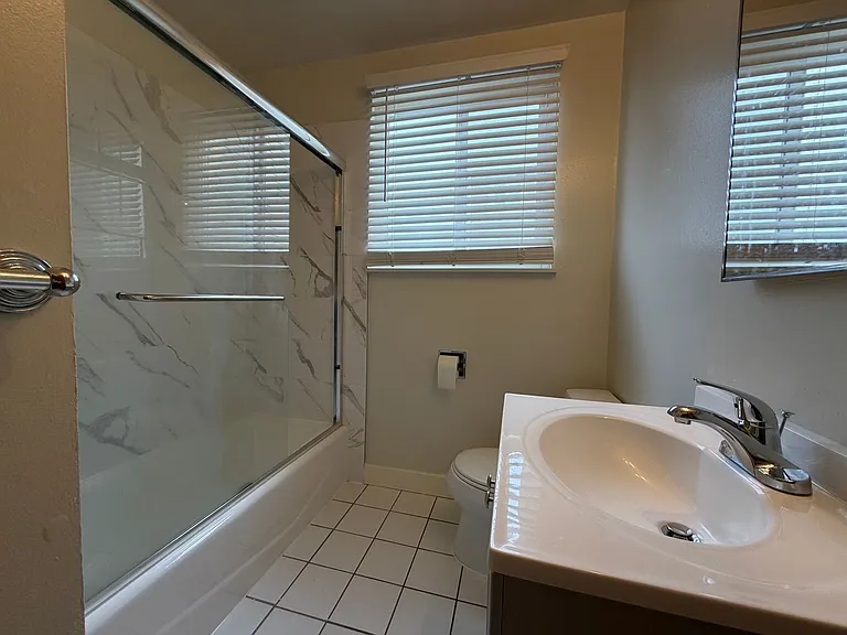 571 33rd Ave #6 — Photo 10