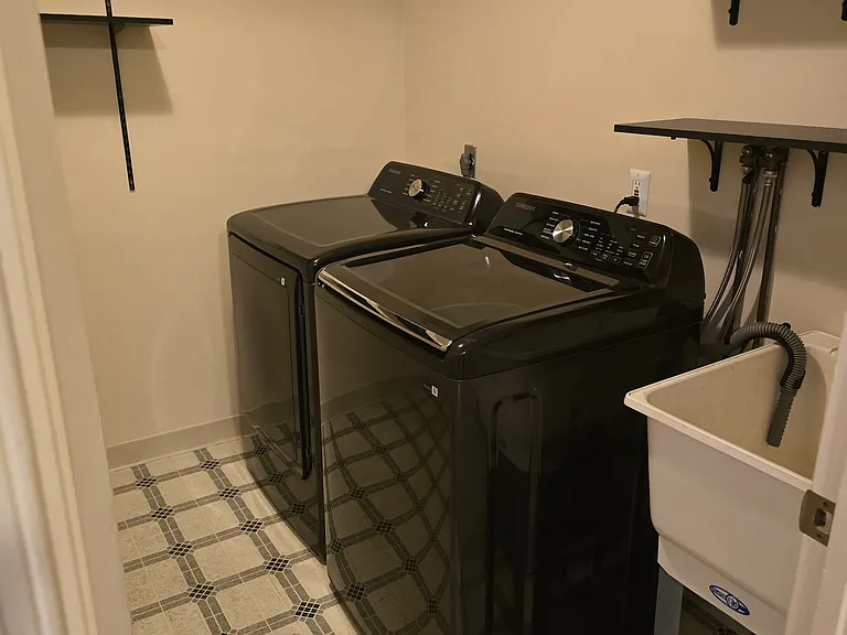 3938 Wrexham Ct — Photo 10