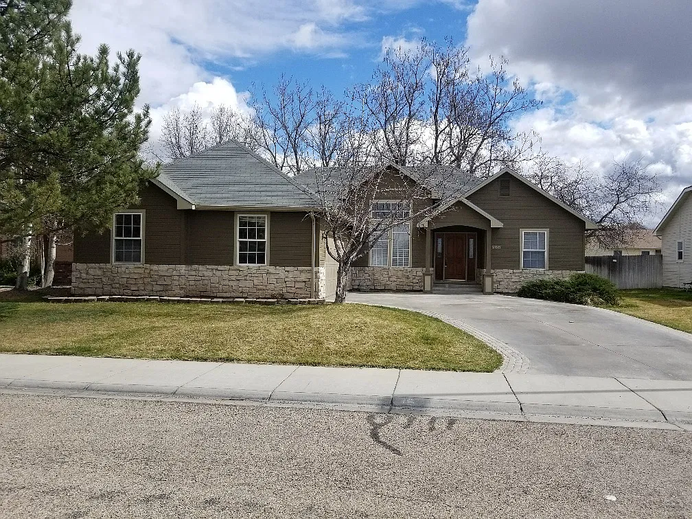Nice Meridian Home — Photo 1
