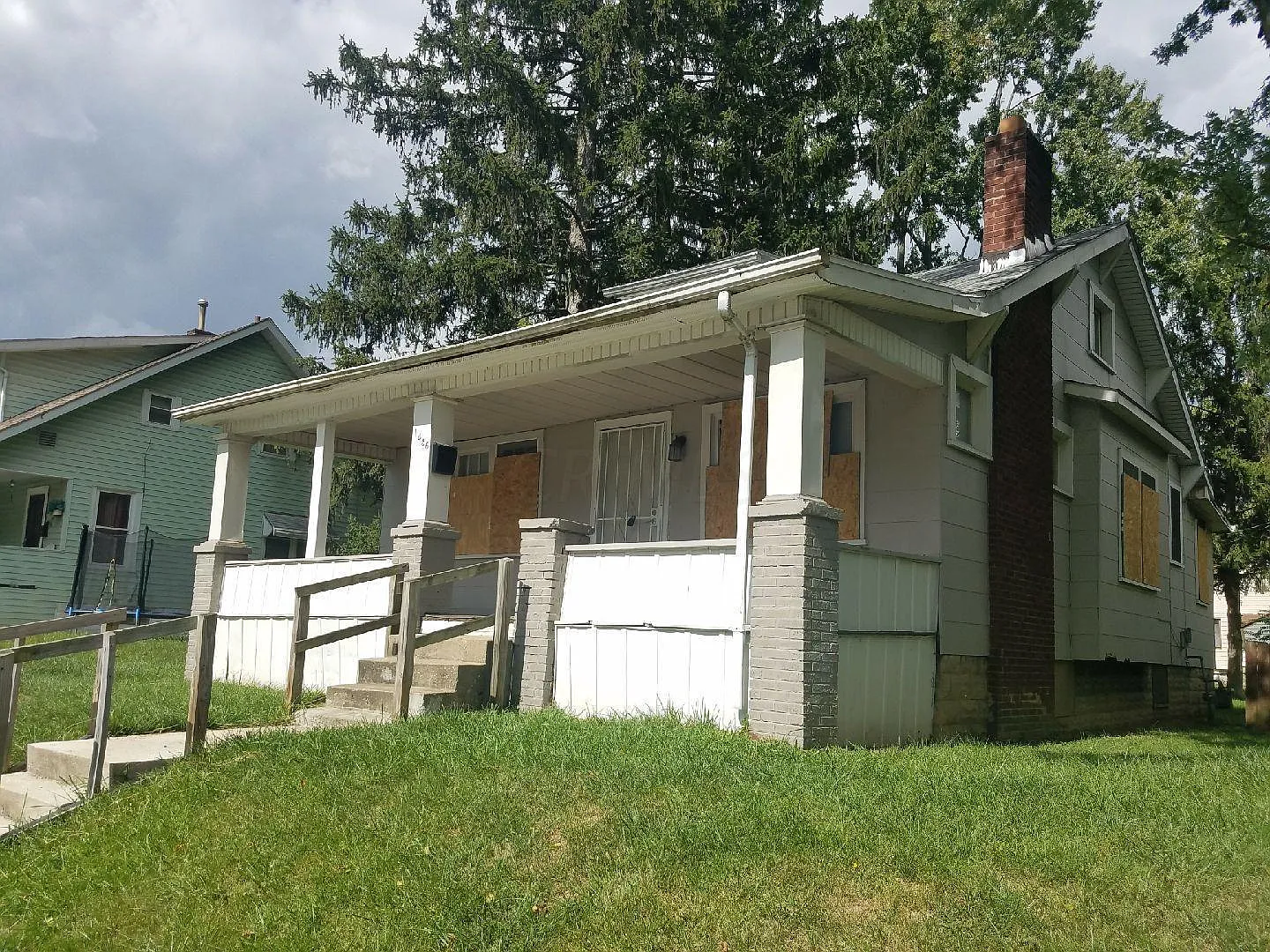 1436 Kenmore Rd photo 1