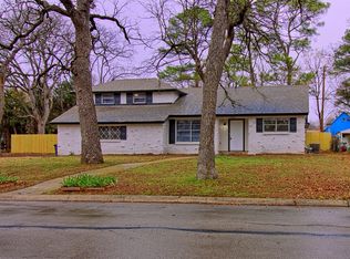 3601 Falcon Dr, Fort Worth, TX 76119
