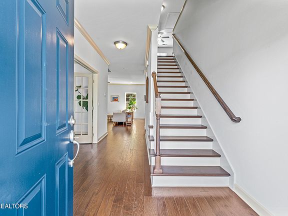 4th image of 732 Heathgate Rd
