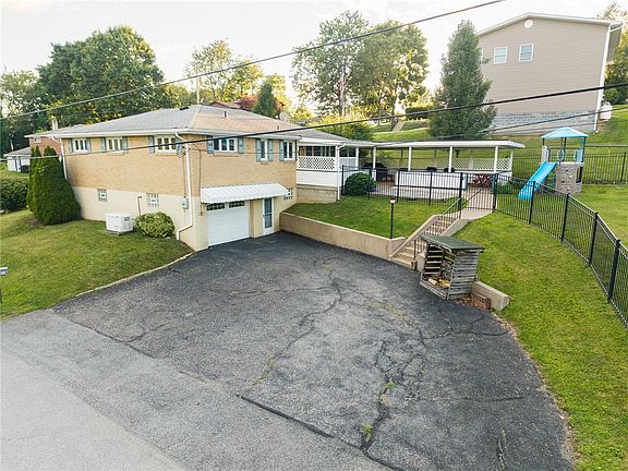 3rd image of 22 Levin Dr