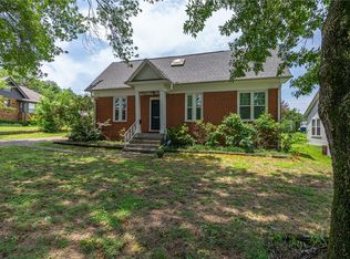 2304 S Greenwood Ave, Fort Smith, AR 72901