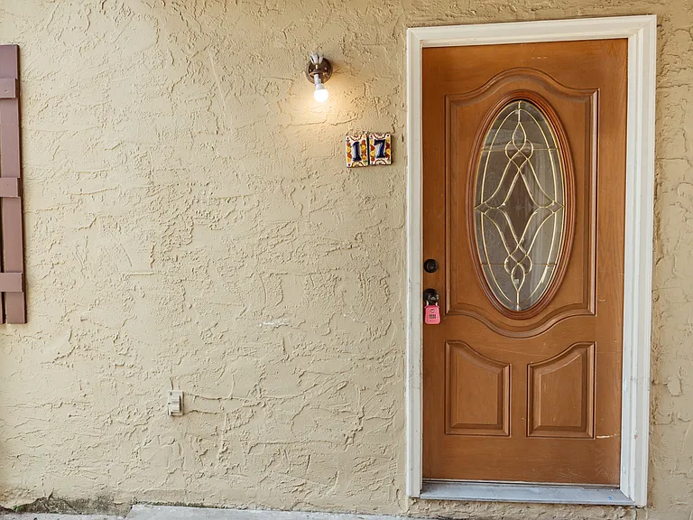 719 S Berthe Ave #17 — Photo 1
