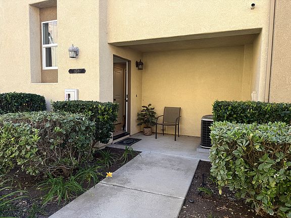 3rd image of 850 Almond Rd #2