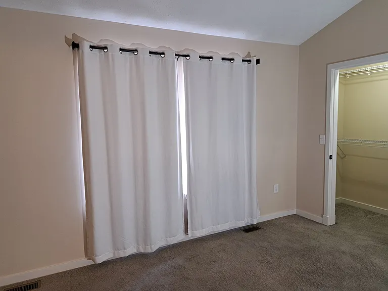 1276 Frost Pl — Photo 7