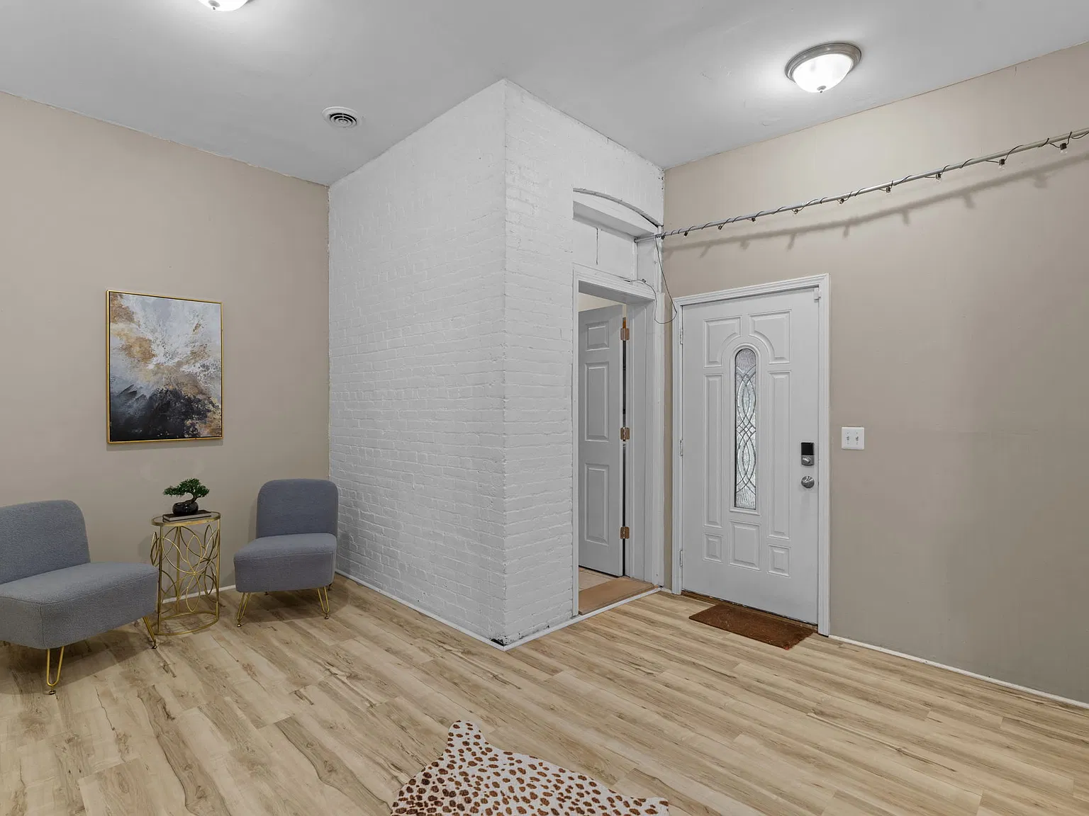 2 bed, 1750 sqft, $2,150 — Photo 4