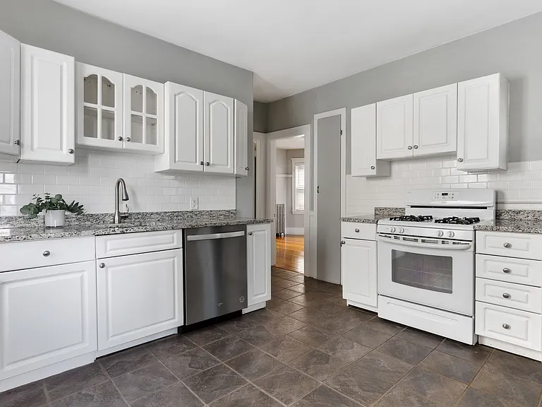 148 Minot St #2 — Photo 2