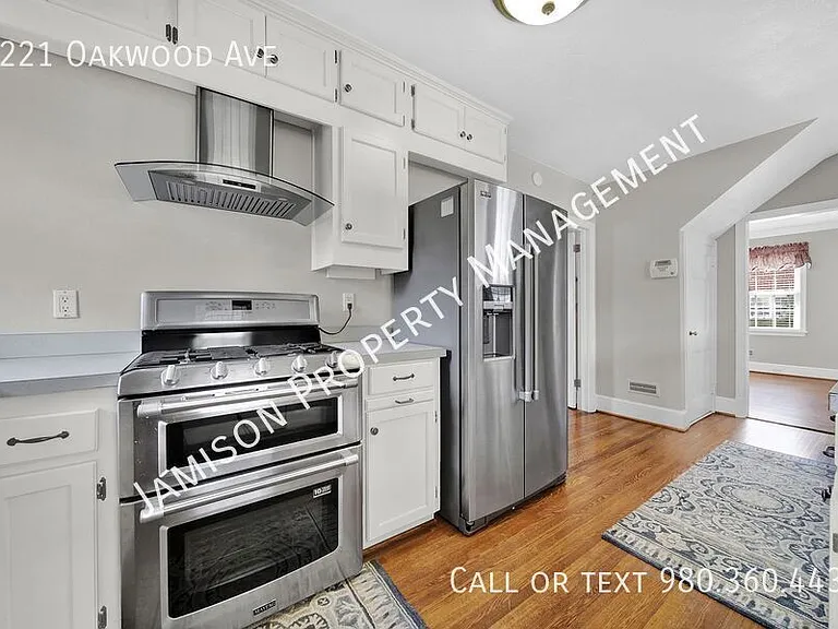 1221 Oakwood Ave — Photo 12