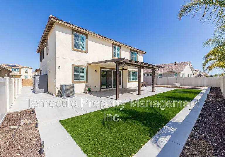 34065 Helenium St — Photo 17