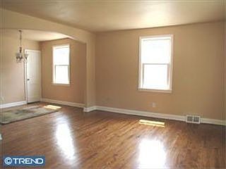 3rd image of 2400 McKinley Ave