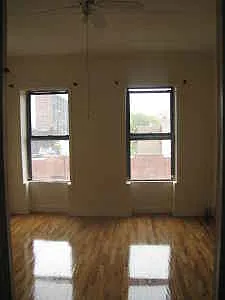 144 Manhattan Ave #3R — Photo 1