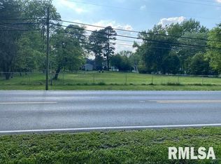 201 Rowatt St, Carterville, IL 62918