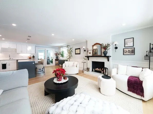 10 Yale Dr, Milford, MA 01757