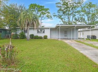 7835 Cezanne Dr N, Jacksonville, FL 32221