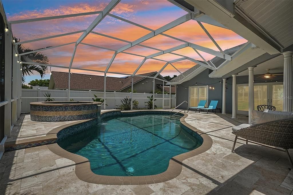 14426 Mark Dr, Largo — photo 2