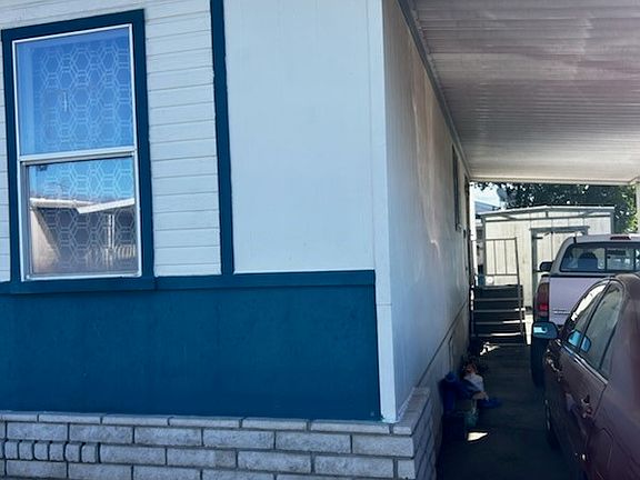 3rd image of 250 N Linden Ave Space 288