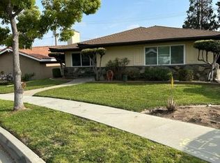 1642 W Brookdale Pl, Fullerton, CA 92833