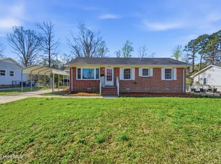 208 Puller Drive, Jacksonville, NC 28540
