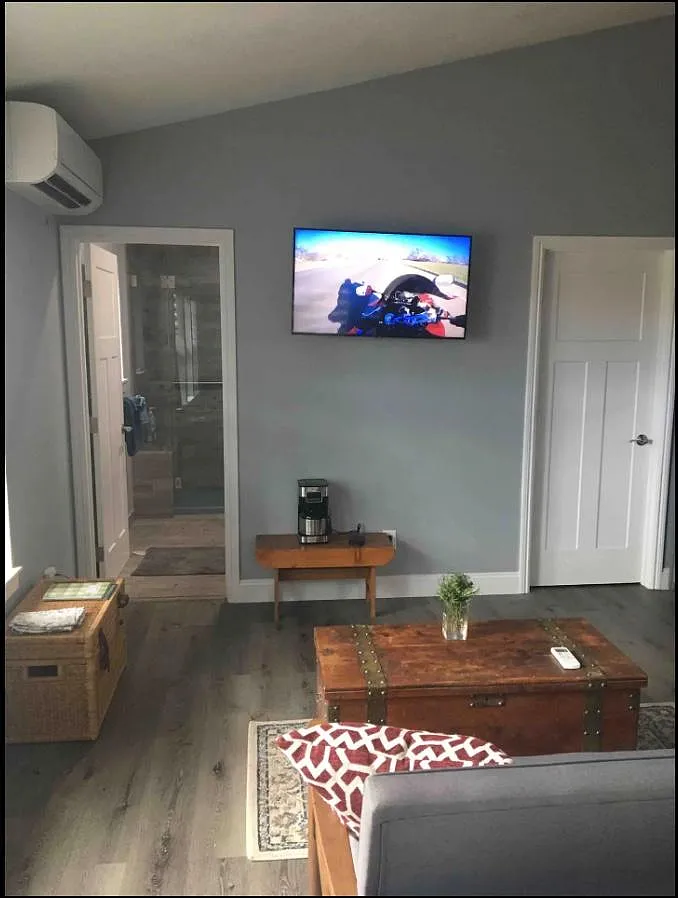 988 Paloma Rd — Photo 3
