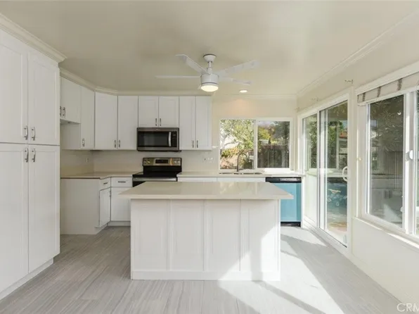 17562 Manchester Ave, Irvine, CA 92614