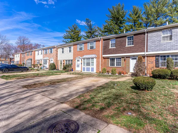 7844 Snead Ln, Falls Church, VA 22043