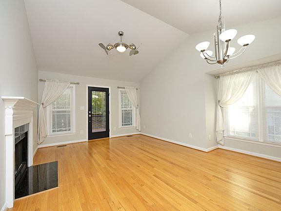 5th image of 1413 Cedar Branch Ct