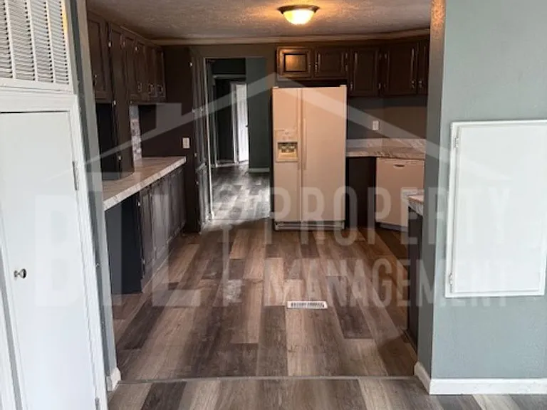 222 Meadow Hills Ln — Photo 12