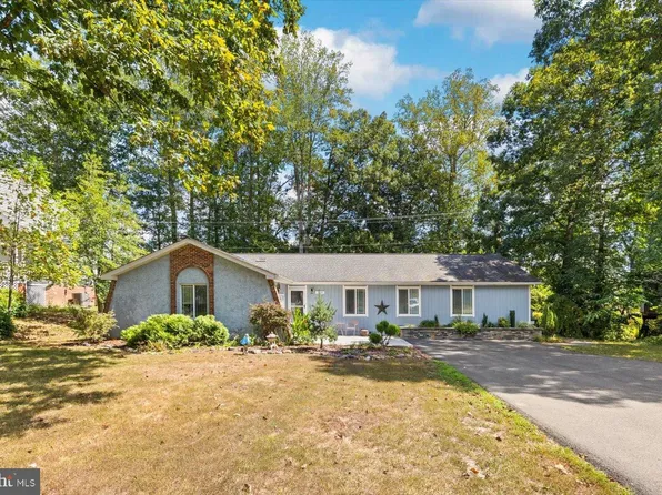 1229 Aquia Dr, Stafford, VA 22554