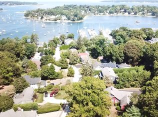 41 Landing Rd, Huntington, NY 11743