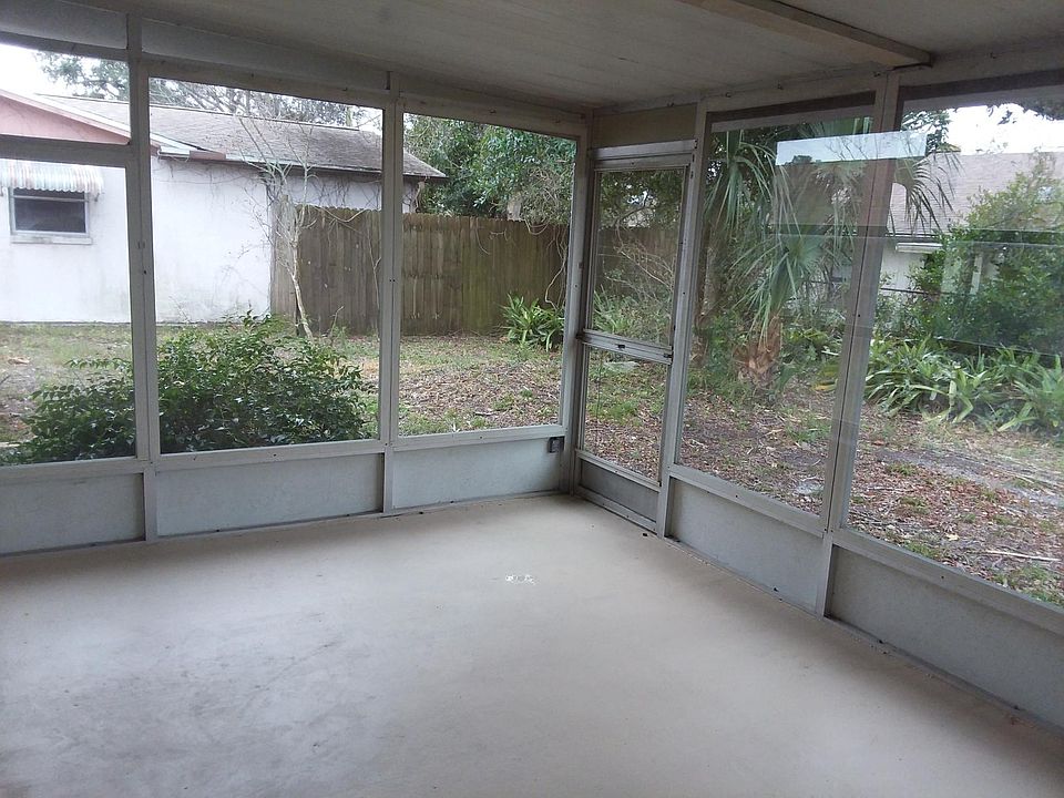 2nd image of 6320 Kentfield Ave