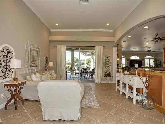 5th image of 12082 Mahogany Isle Ln