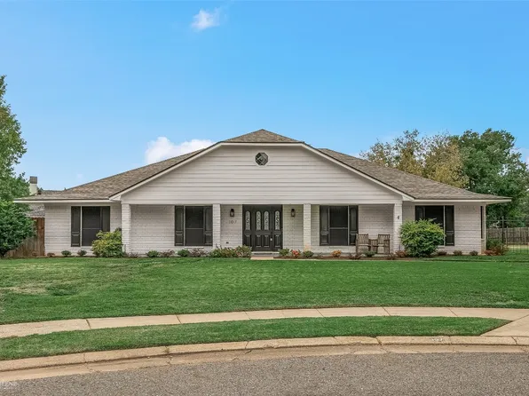 107 Ashley Cir, Bossier City, LA 71111