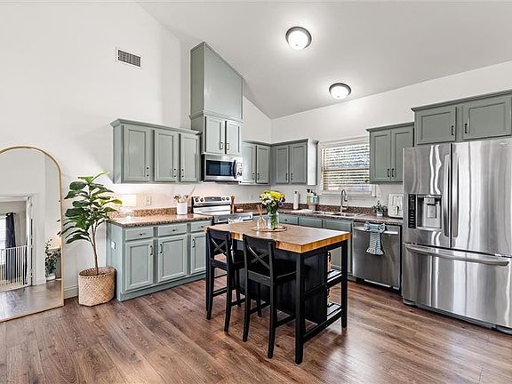 5th image of 6706 Barneswood Ct