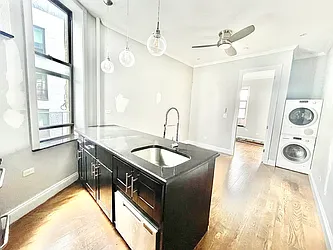 Rented by Century 21 Premier 