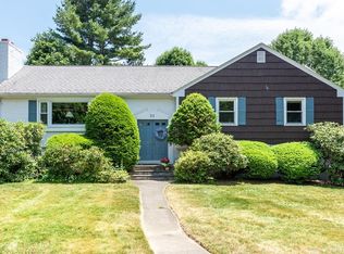 33 Wildwood Rd, Andover, MA 01810